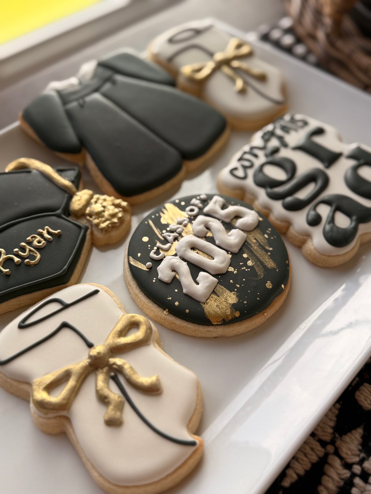 Cookie Cap & Gown – Graduation Cookie Set for Advanced Beginners